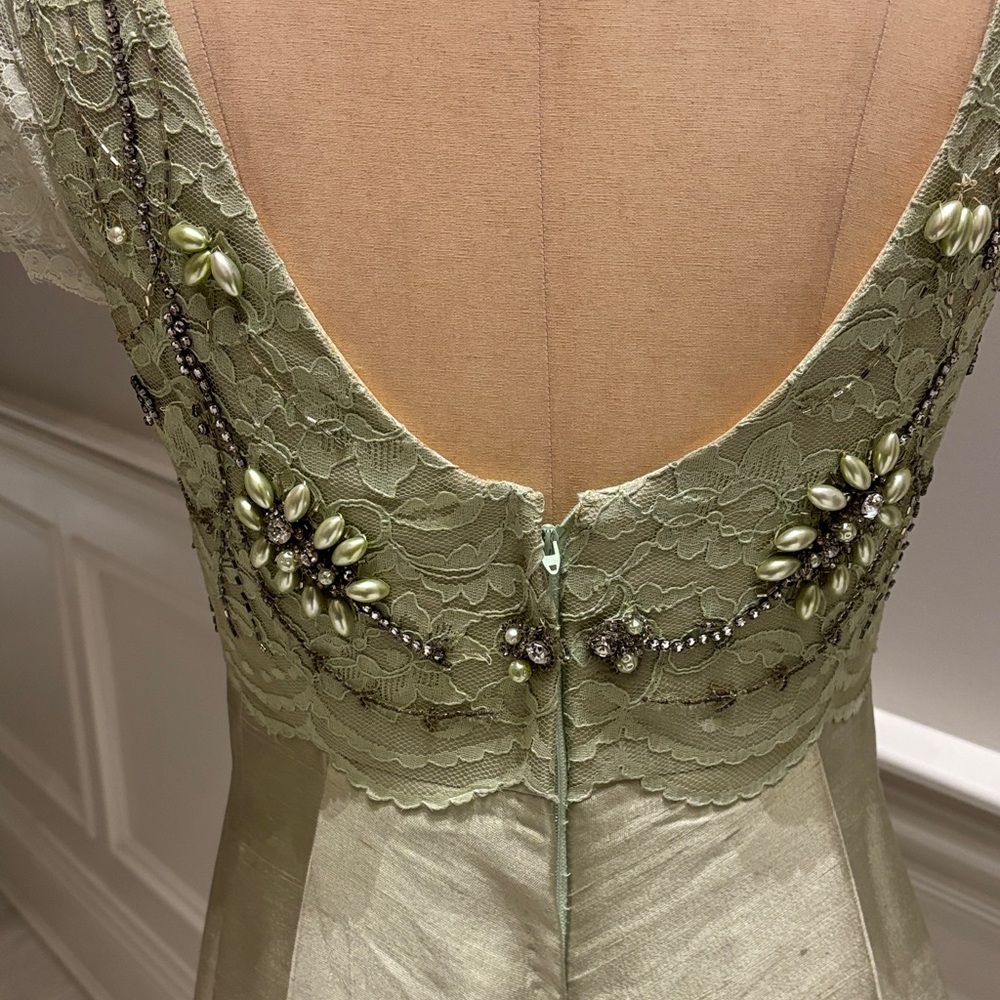 Vintage-stunning silk mint Green Embroidered beaded Dress - Picture 7 of 12